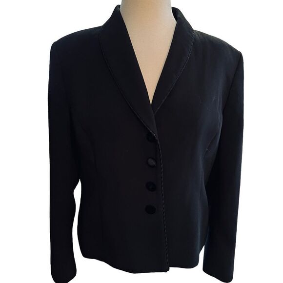 Evan-Picone  Blazer Black Padded Shoulders, Velvet Buttons & Trim size 14P - Picture 7 of 11
